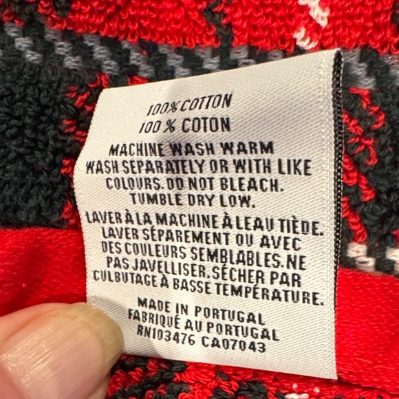 Plaid Holiday Towels - Red and Green - Picture 3 of 8